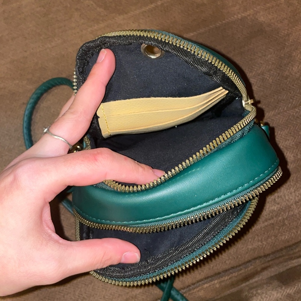 Purse! - Picture 2 of 4